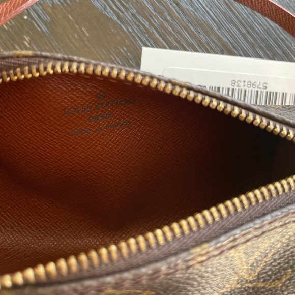 AUTHENTIC - Louis Vuitton small handbag - Picture 3 of 3